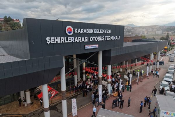 Karabük Otobüs Terminali yeni yüzüyle hizmete açıldı Karabük Otobüs Terminali yeni yüzüyle hizmete açıldı