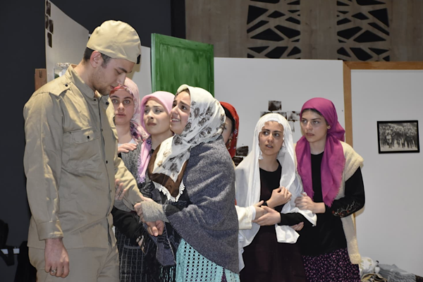 Karacabey'de Oyun Sahneleme Atölyesi için başvurular başladı Karacabey'de Oyun Sahneleme Atölyesi için başvurular başladı