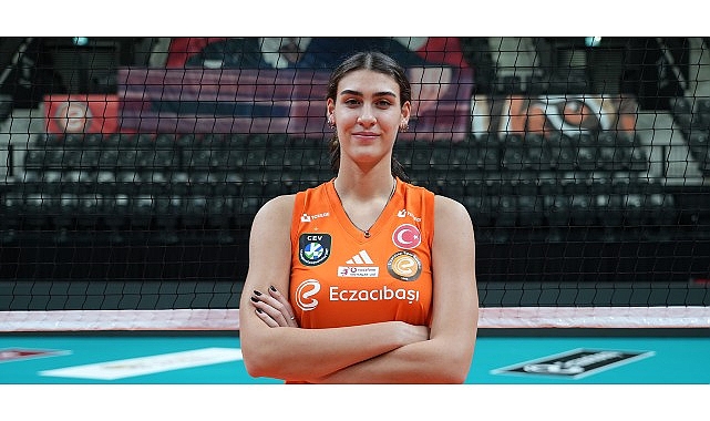 Karmen Aksoy Eczacıbaşı Peron İstanbul'da Karmen Aksoy Eczacıbaşı Peron İstanbul'da