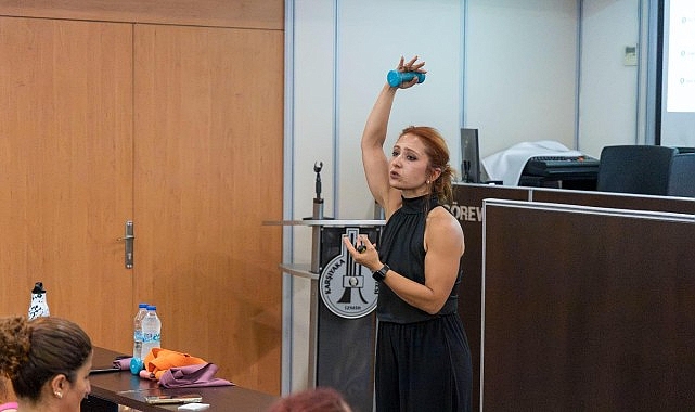 Karşıyaka Belediyesi'nden personele 'daha sağlıklı çalışma' semineri Karşıyaka Belediyesi'nden personele 'daha sağlıklı çalışma' semineri