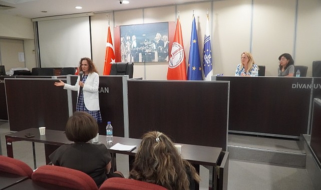 Karşıyaka'da Dünya Mimarlık Günü buluşması Karşıyaka'da Dünya Mimarlık Günü buluşması