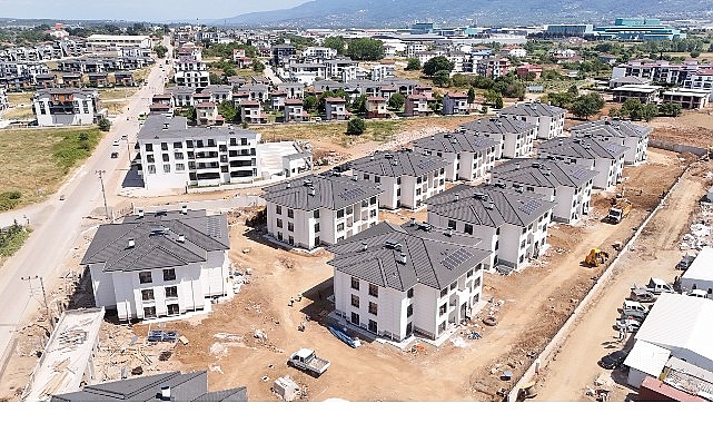 Kartepe Evleri'nde teslim için geri sayım başladı Kartepe Evleri'nde teslim için geri sayım başladı