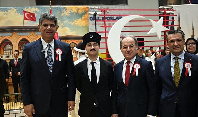 Kartepe'de Cumhuriyet Coşkusu Kartepe'de Cumhuriyet Coşkusu