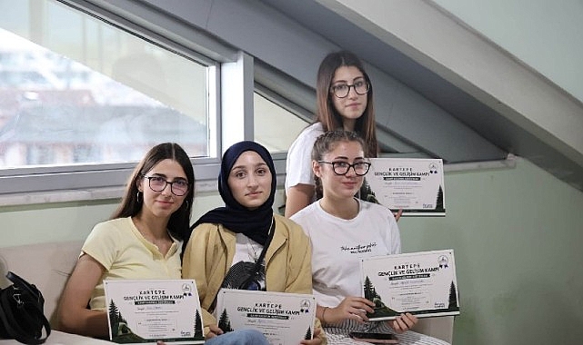 Kartepe'de Gençler Hayatı Deneyimliyor Kartepe'de Gençler Hayatı Deneyimliyor
