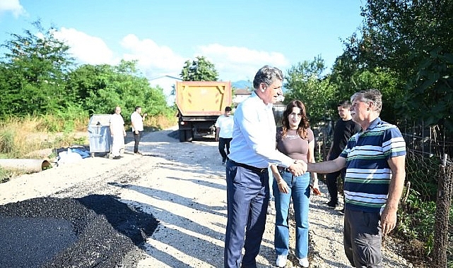 Kartepe'de Yol Seferberliği Sürüyor Kartepe'de Yol Seferberliği Sürüyor