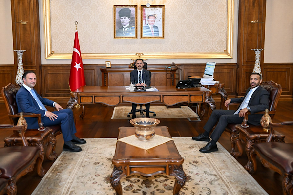 Katar heyetinden Vali İlhami Aktaş’a ziyaret Katar heyetinden Vali İlhami Aktaş’a ziyaret