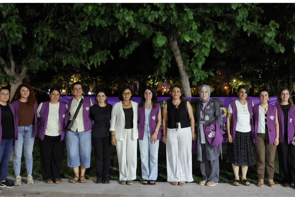 Kayapınar'da kadına yönelik şiddetle mücadele buluşması Kayapınar'da kadına yönelik şiddetle mücadele buluşması