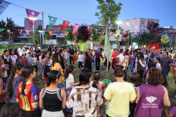 Kayapınar’da Peyas Buluşmaları etkinliği panayır havasına dönüştü Kayapınar’da Peyas Buluşmaları etkinliği panayır havasına dönüştü