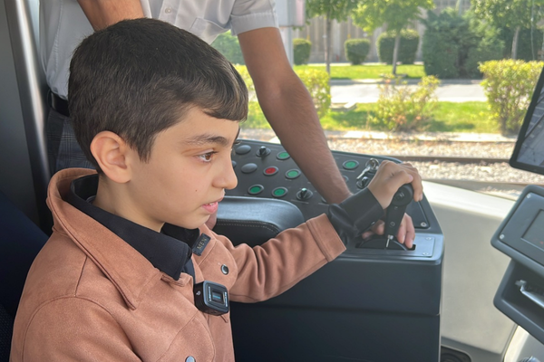 Kayseri Büyükşehir Belediyesi, 13 yaşındaki Miraç'ın tramvay hayalini gerçekleştirdi Kayseri Büyükşehir Belediyesi, 13 yaşındaki Miraç'ın tramvay hayalini gerçekleştirdi
