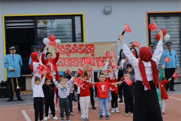 Kayseri'de Çocuk Kütüphanesi ve Müzik Okulu’nda 29 Ekim kutlaması