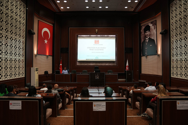 Keçiören Belediyesi personeline stratejik plan odaklı proje geliştirme eğitimi Keçiören Belediyesi personeline stratejik plan odaklı proje geliştirme eğitimi