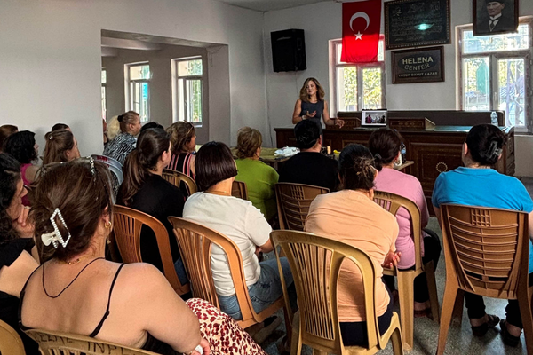 Keçiören Belediyesi'nden depremzede kadınlara Hatay'da eğitim Keçiören Belediyesi'nden depremzede kadınlara Hatay'da eğitim