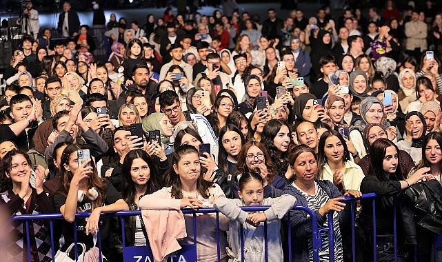 Keçiören'de YKS ve LGS Öğrencilerine Eğlence Dolu Motivasyon Programı Keçiören'de YKS ve LGS Öğrencilerine Eğlence Dolu Motivasyon Programı