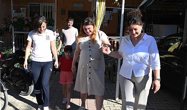 Kemer'de anne adaylarının yol arkadaşı: Anne Taksi Kemer'de anne adaylarının yol arkadaşı: Anne Taksi