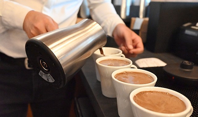 Kemer'de Kahve Dünyası'nın yeni şubesi açıldı Kemer'de Kahve Dünyası'nın yeni şubesi açıldı