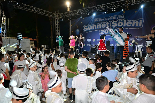 Kepez'de 500 çocuğa Sünnet Şöleni Kepez'de 500 çocuğa Sünnet Şöleni