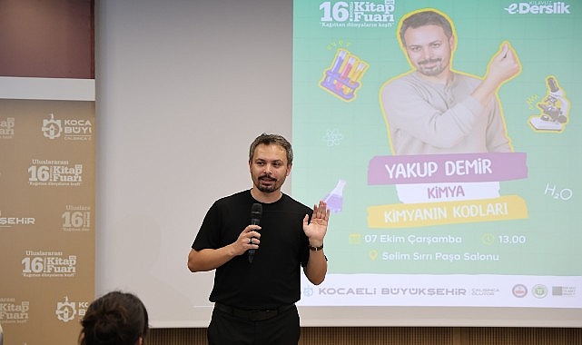 “Kılavuz e-Derslik" söyleşileri fuara damga vurdu “Kılavuz e-Derslik" söyleşileri fuara damga vurdu