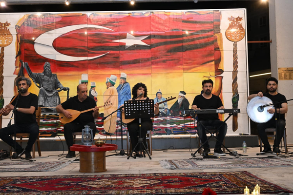 Kırşehir'de Sivas Katliamı'nın 33'üncü yılı dolayısıyla anma programı düzenlendi Kırşehir'de Sivas Katliamı'nın 33'üncü yılı dolayısıyla anma programı düzenlendi
