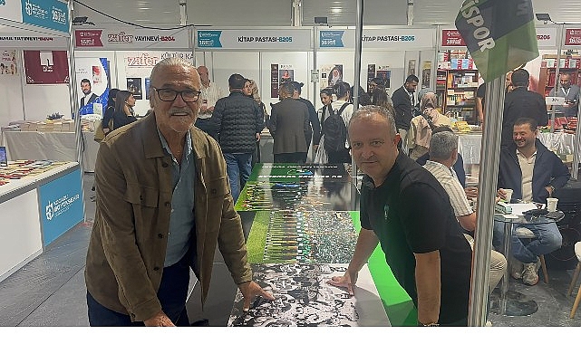 Kitap Fuarı'nda 46 yıllık hatıra Kitap Fuarı'nda 46 yıllık hatıra