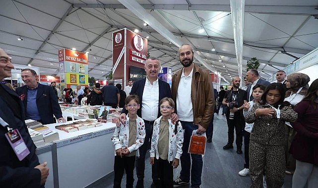 Kocaeli Kitap Fuarı'na yoğun ilgiye Başkan Büyükakın'dan ilk yorum