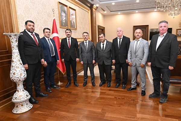 Kocaeli Servis Araçları İşletmecileri Esnaf Odası yönetiminden Aktaş’a ziyaret Kocaeli Servis Araçları İşletmecileri Esnaf Odası yönetiminden Aktaş’a ziyaret