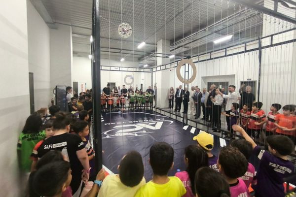 Kocaeli Valiliğinden drone futbolu etkinliği Kocaeli Valiliğinden drone futbolu etkinliği