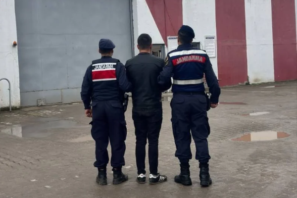 Kocaeli’de 12 yıl 6 ay hapis cezasıyla aranan şahıs yakalandı