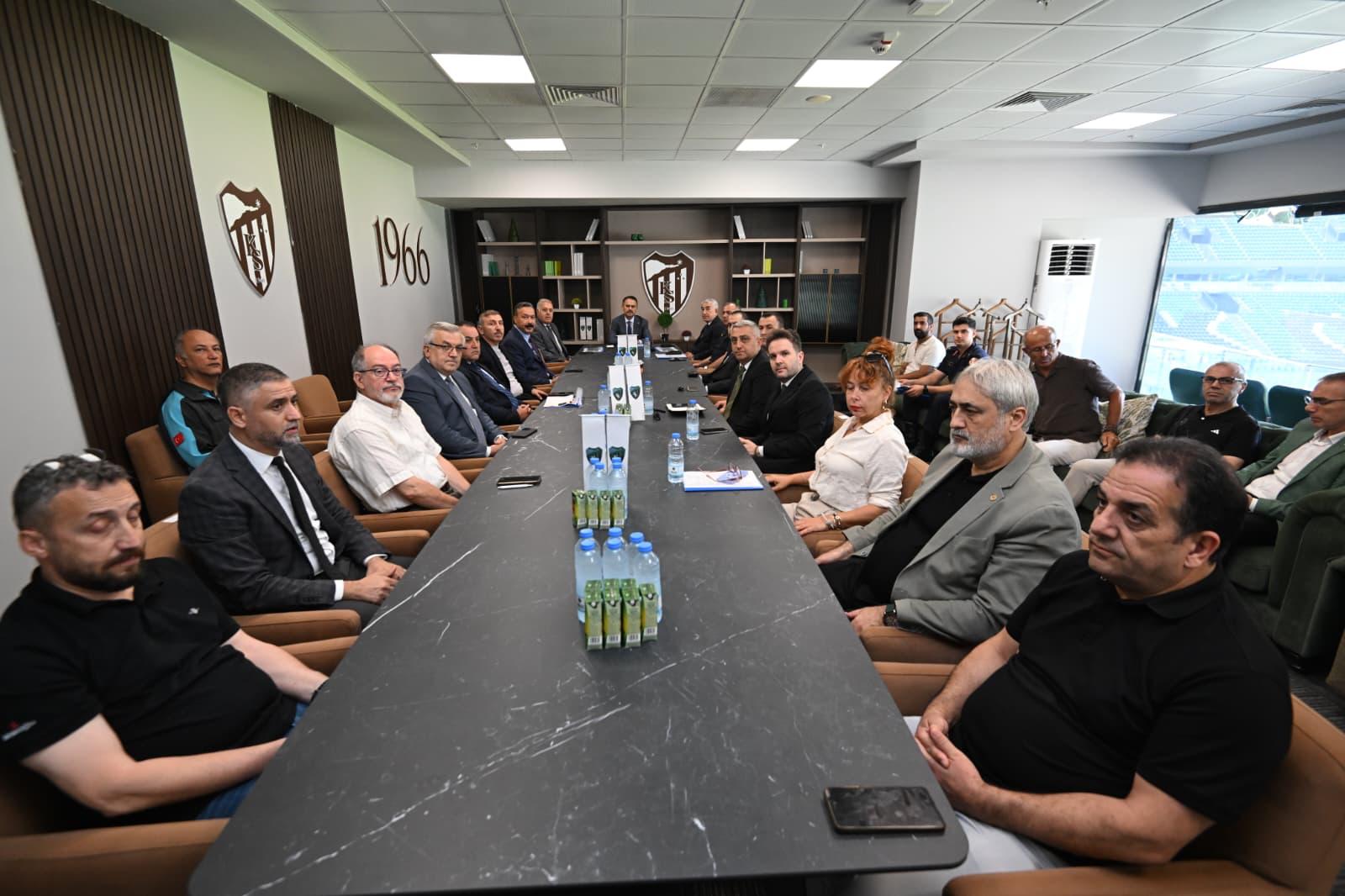 Kocaeli’de spor müsabakaları öncesi güvenlik toplantısı yapıldı Kocaeli’de spor müsabakaları öncesi güvenlik toplantısı yapıldı