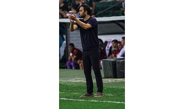 Kocaelispor sevgisi kitap sayfalarına taşındı Kocaelispor sevgisi kitap sayfalarına taşındı