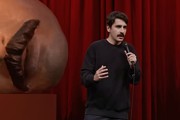 Komedyen Deniz Göktaş gözaltına alındı Komedyen Deniz Göktaş gözaltına alındı
