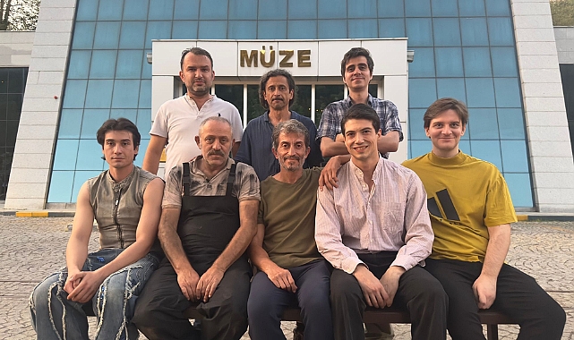 Kömür Karası Topraktan Yeni Bir Hayat Arayışı Kömür Karası Topraktan Yeni Bir Hayat Arayışı