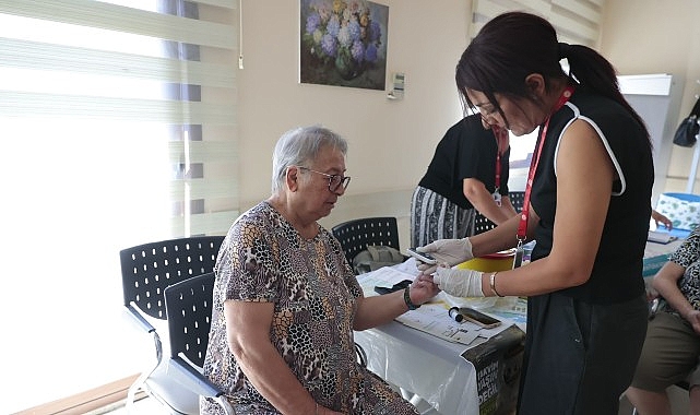 Konak'ın 'İleri Yaş' üyelerine ücretsiz sağlık taraması Konak'ın 'İleri Yaş' üyelerine ücretsiz sağlık taraması