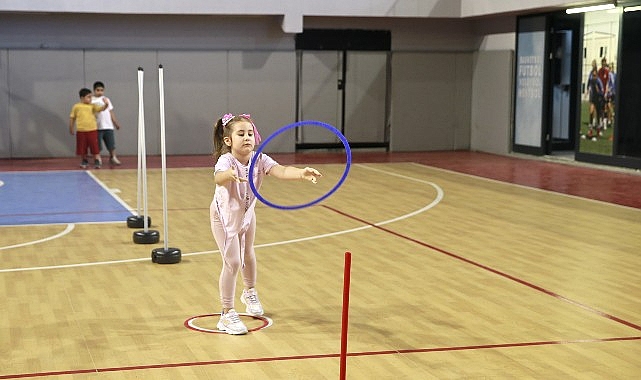 Konak'ta yaz sporla güzelleşiyor Konak'ta yaz sporla güzelleşiyor