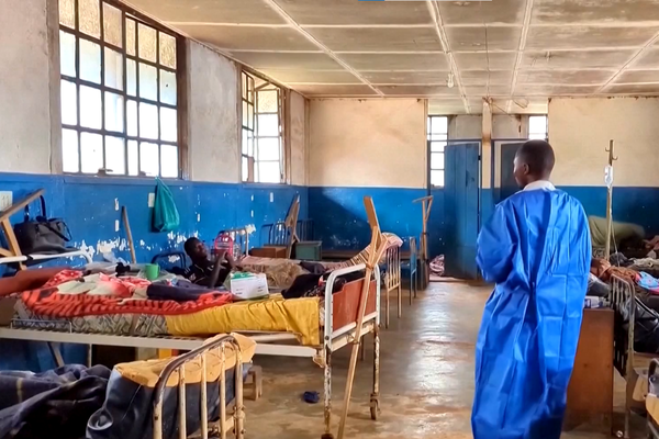 Kongo Demokratik Cumhuriyeti'nde Ebola salgınına karşı 1,3 milyar dolarlık plan Kongo Demokratik Cumhuriyeti'nde Ebola salgınına karşı 1,3 milyar dolarlık plan