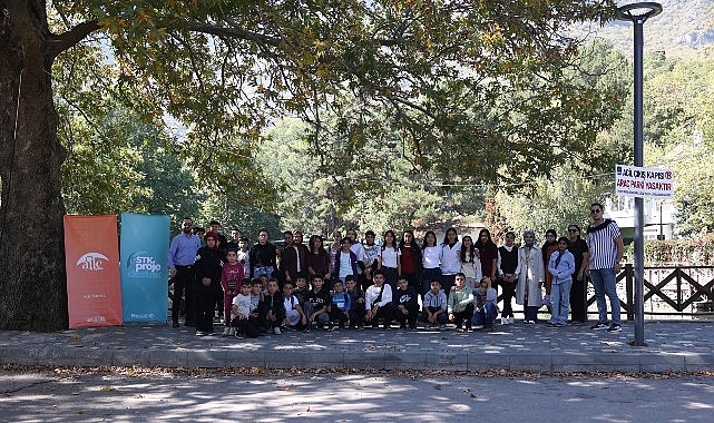 Konya Büyükşehir'den Başarılı Öğrencilere Kültür Gezisi Konya Büyükşehir'den Başarılı Öğrencilere Kültür Gezisi