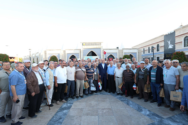 Konya’da emeklilere yönelik kültür turları devam ediyor
Konya’da emeklilere yönelik kültür turları devam ediyor