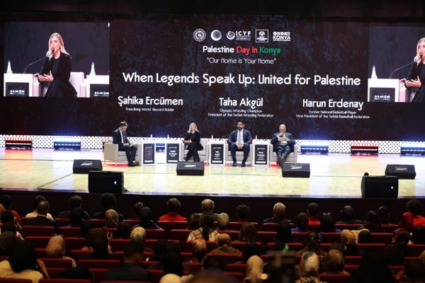 Konya’da Filistin Gençlik Forumu düzenlendi Konya’da Filistin Gençlik Forumu düzenlendi