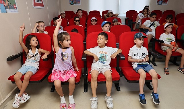 Küçükçekmece Belediyesi Çocuk Trafik Eğitim Parkı, Yaz Boyunca Çocukları Bekliyor Küçükçekmece Belediyesi Çocuk Trafik Eğitim Parkı, Yaz Boyunca Çocukları Bekliyor