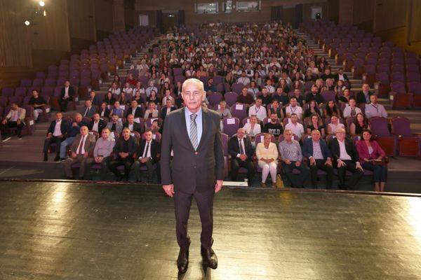 Küçükçekmece’nin eğitim yatırımları Enstitü çatısı altında buluşuyor Küçükçekmece’nin eğitim yatırımları Enstitü çatısı altında buluşuyor