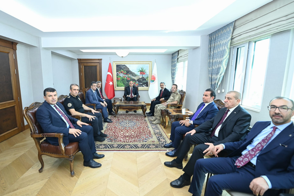 Kültür ve Turizm Bakanı Mehmet Nuri Ersoy Şırnak'ta: İl Halk Kütüphanesi açılıyor Kültür ve Turizm Bakanı Mehmet Nuri Ersoy Şırnak'ta: İl Halk Kütüphanesi açılıyor