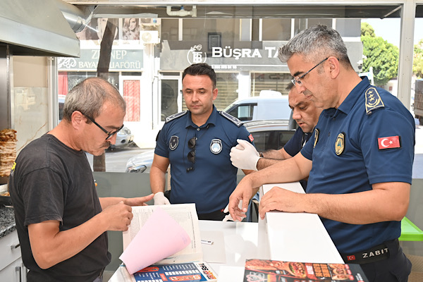 Kumluca'da döner işletmelerine yönelik denetim gerçekleştirildi Kumluca'da döner işletmelerine yönelik denetim gerçekleştirildi