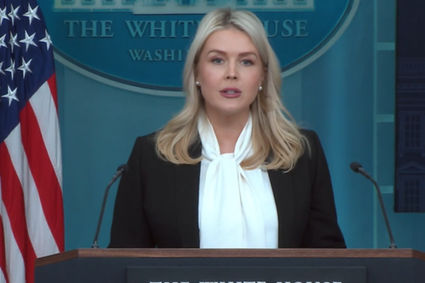 Leavitt: Trump döneminde 175 binden fazla vize iptal edildi Leavitt: Trump döneminde 175 binden fazla vize iptal edildi