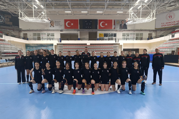 Liseler arası Dünya Şampiyonası hedefi için ilk adım bugünden atılıyor Liseler arası Dünya Şampiyonası hedefi için ilk adım bugünden atılıyor