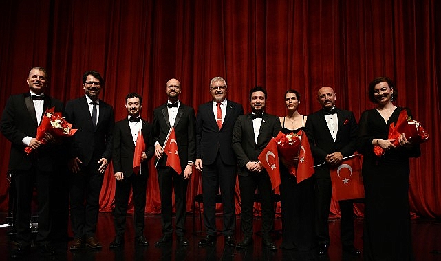 Lüleburgaz'da muhteşem Cumhuriyet gecesi! Lüleburgaz'da muhteşem Cumhuriyet gecesi!