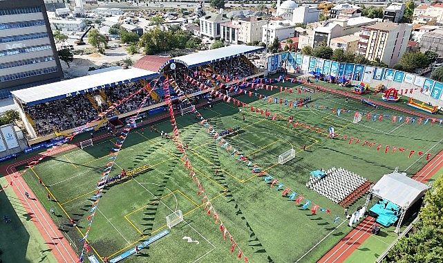 Mahallenin Yıldızları-3 ve Yaz Okulu'na görkemli kapanış Mahallenin Yıldızları-3 ve Yaz Okulu'na görkemli kapanış