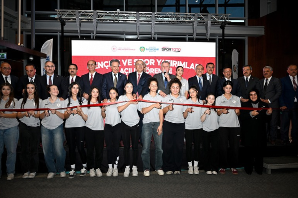 Malatya’da kütüphane ve iki spor kompleksi açıldı Malatya’da kütüphane ve iki spor kompleksi açıldı