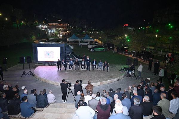 Malatya'da “Vatandaş Soruyor, Başkan Cevaplıyor” programı düzenlendi