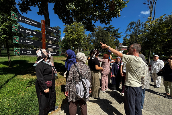 Maltepe Belediyesi’nin Güz Gezileri’nde Japon Bahçesi ve Emirgan Korusu ziyaret edildi Maltepe Belediyesi’nin Güz Gezileri’nde Japon Bahçesi ve Emirgan Korusu ziyaret edildi