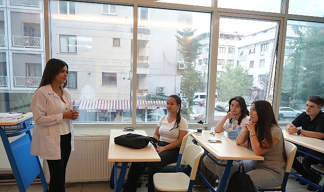 Maltepe Belediyesi'nin YKS hazırlık eğitimleri başladı Maltepe Belediyesi'nin YKS hazırlık eğitimleri başladı