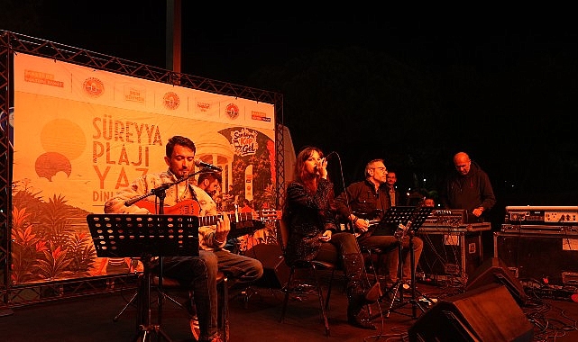 Maltepe Süreyya Plajı'nda Güzün Son Ezgisi